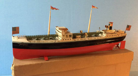 Fleischmann clockwork  toy tanker boat