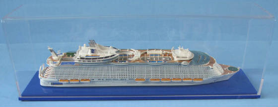 Oasis of the Seas 1:1250 scale cruise ship model
