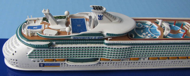 Independence of the Seas cruise ship model 11250