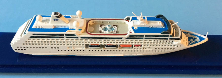 Pacific Princess cruise ship models 1250.jpg