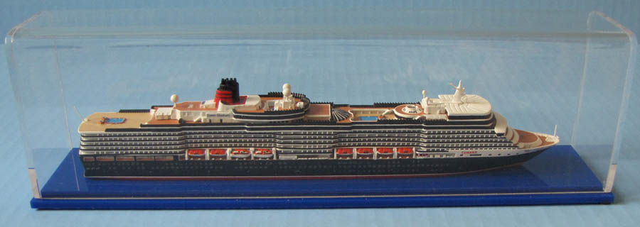 Queen Elizabeth cruise ship model 1/1250