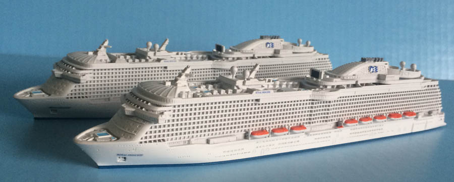 Royal and Regal Princess cruise ship models 1250