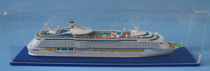 Voyager of the Seas  cruise ship 1:1250 model 