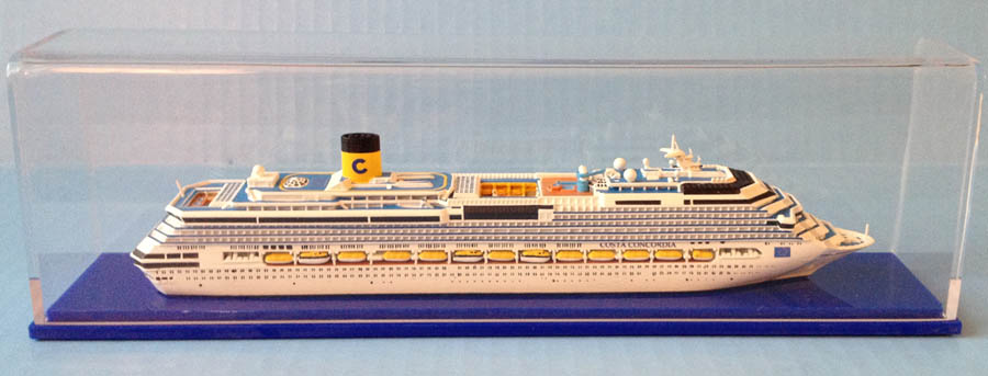 Costa Concordia cruise ship model 1/1250 scale.jpg